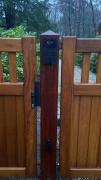 dubbele houten poort 
